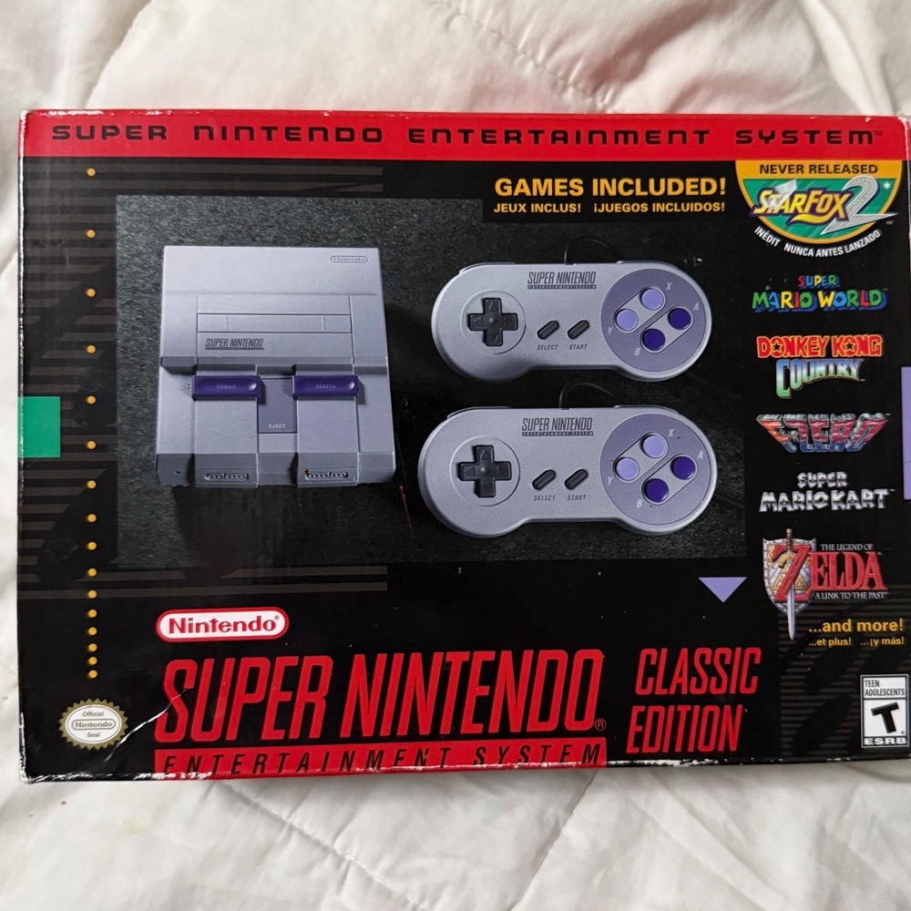 Nintendo Super NES Classic Edition Mini Console SNES 21 Games Star Fox 2 Gray
